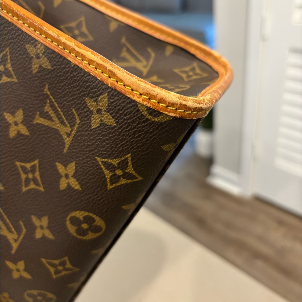 LV Monogram Beverly Business Bag or Briefcase - Picture 9 of 16